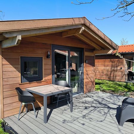 Mariafarm Chalets Zevenbergen Exteriör bild