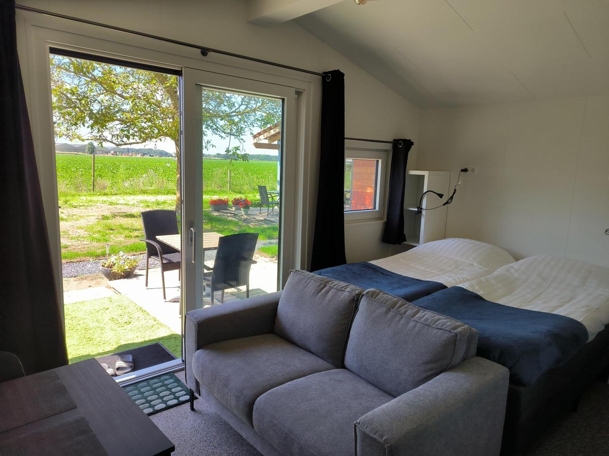 Mariafarm Chalets Zevenbergen Exteriör bild
